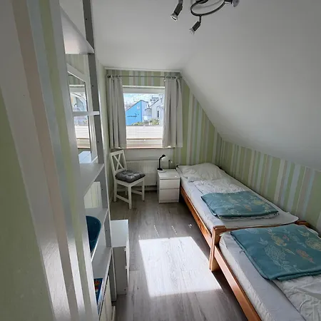 Kuestenbude Strandhaus 2 *